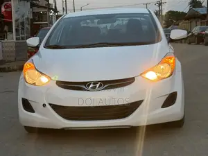 Hyundai Elantra 2012 White
