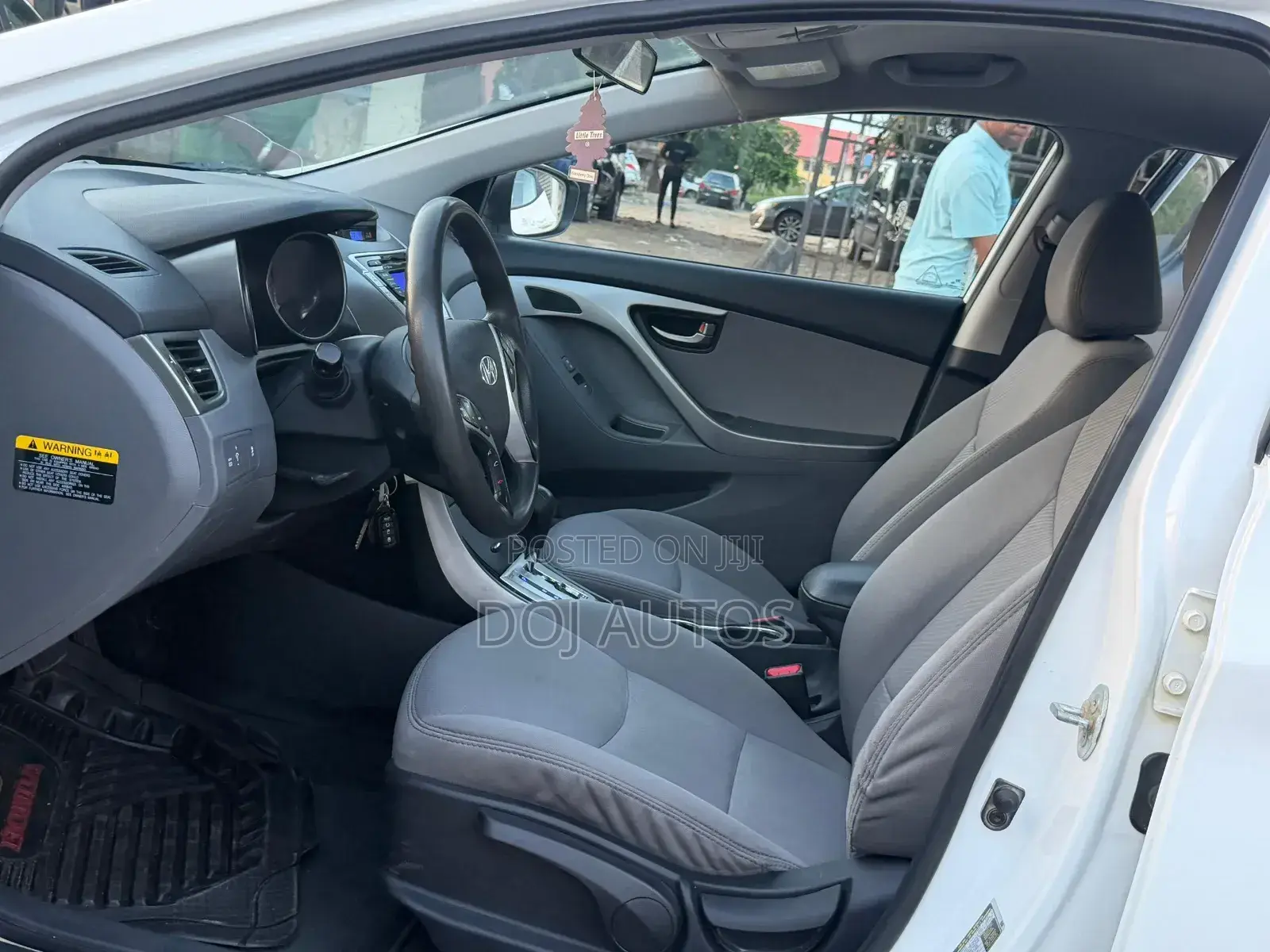 Hyundai Elantra 2012 White