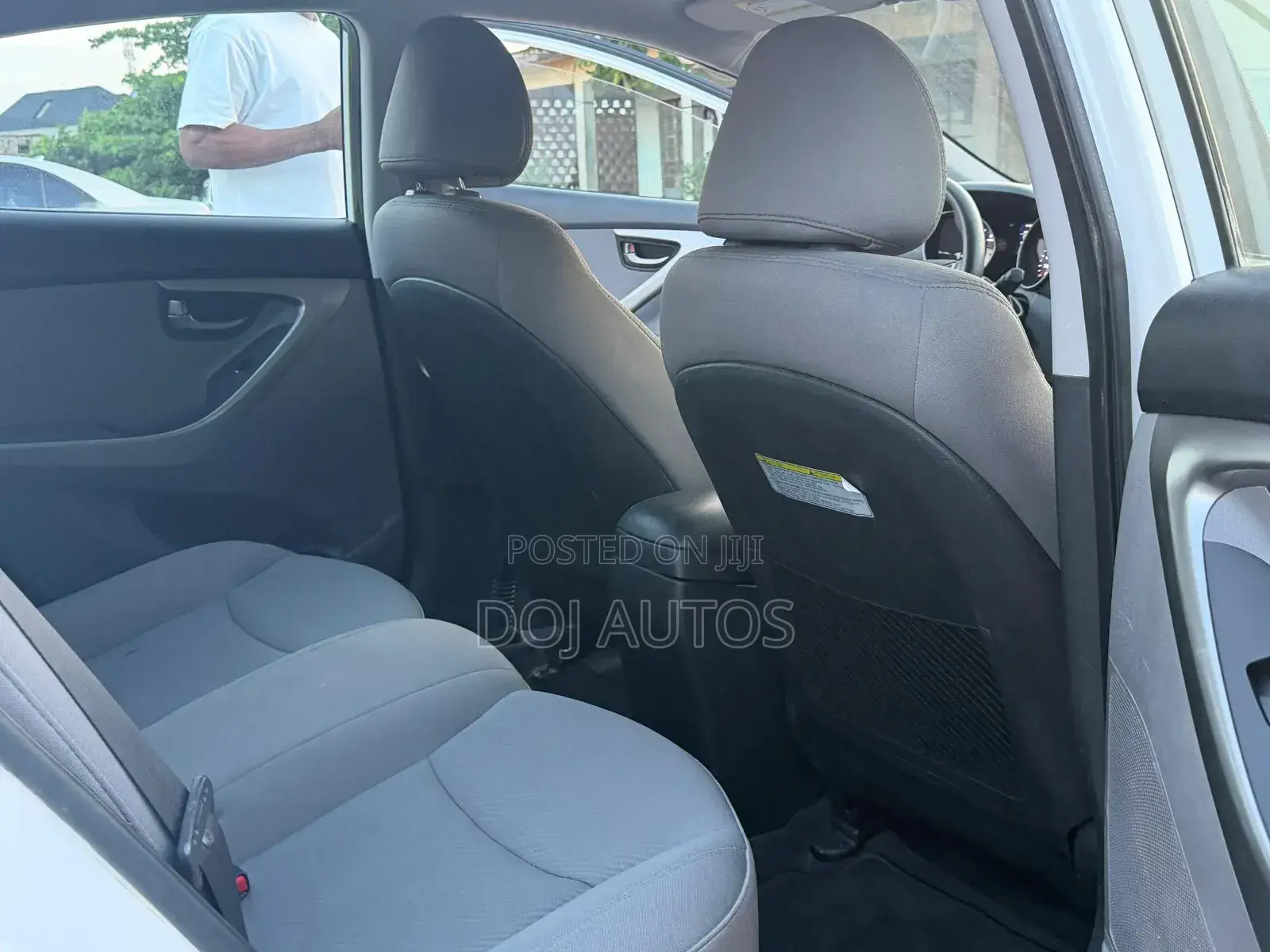 Hyundai Elantra 2012 White