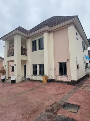 2bdrm Block of Flats in Lugbe Close To, Kiami for rent