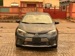 Toyota Corolla 2016 Gray