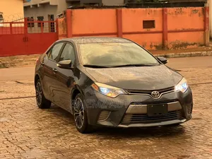 Toyota Corolla 2016 Gray