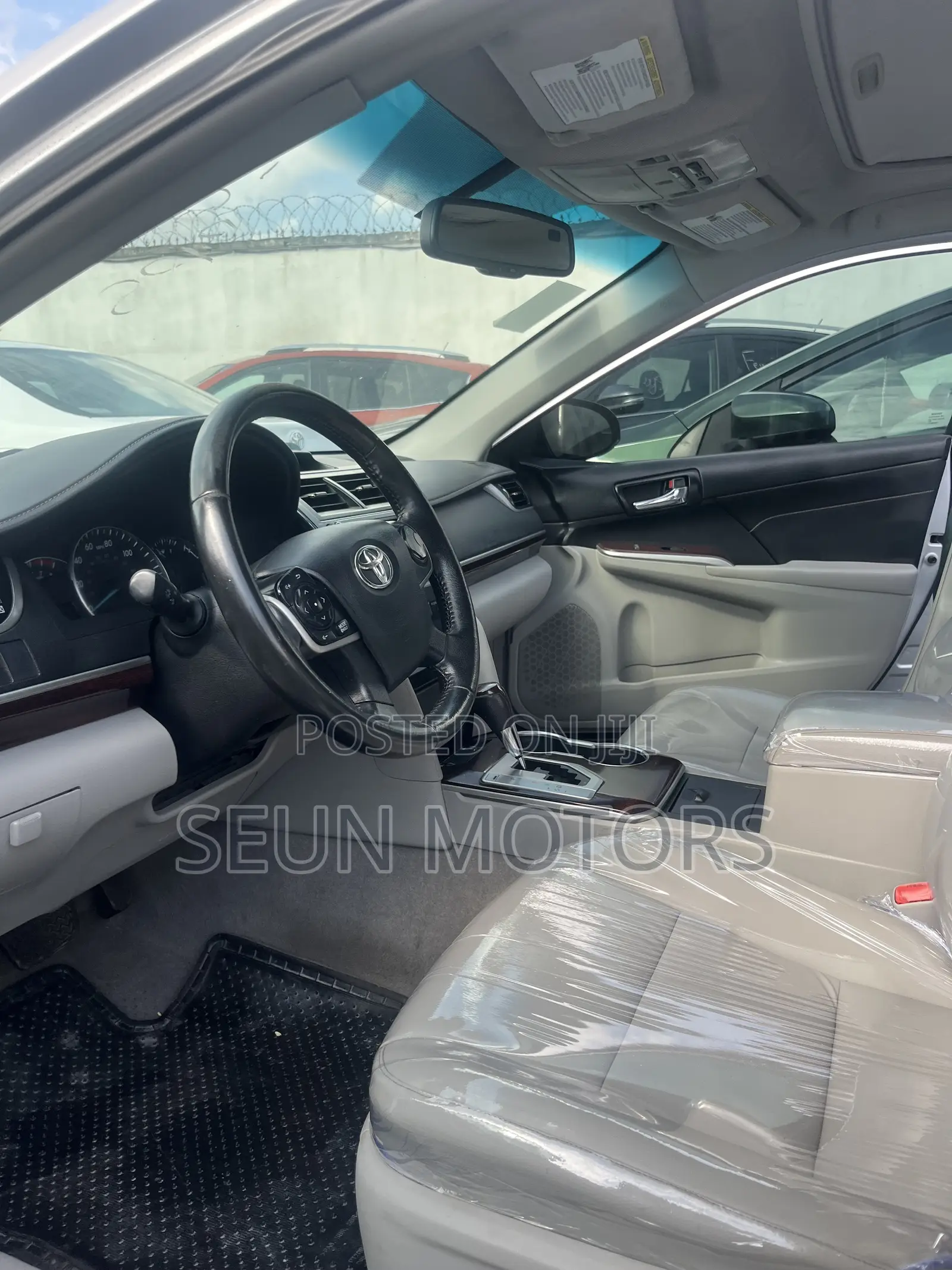 Toyota Camry 2014 Silver