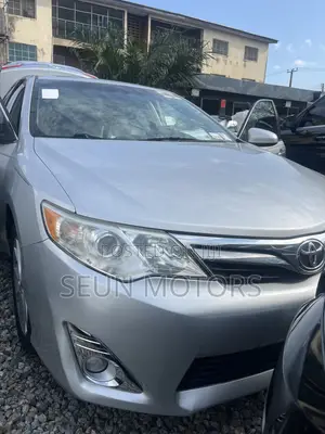 Toyota Camry 2014 Silver