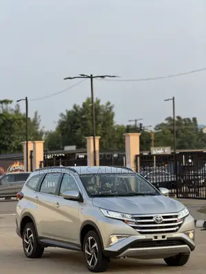 New Toyota Rush 1.5 AWD 2020 Silver