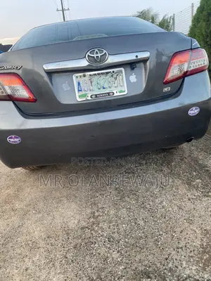 Toyota Camry 2009 Gray