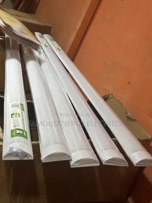Led Fluorescent Light