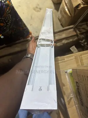 Led Fluorescent Light