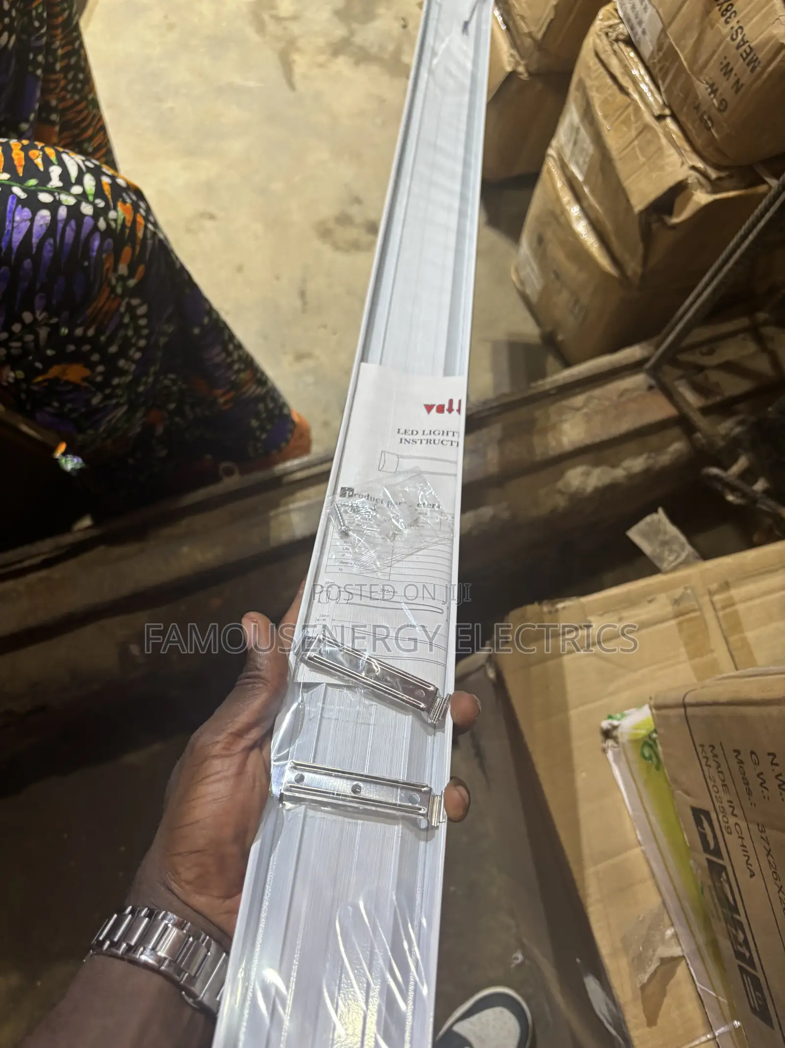 Led Fluorescent Light