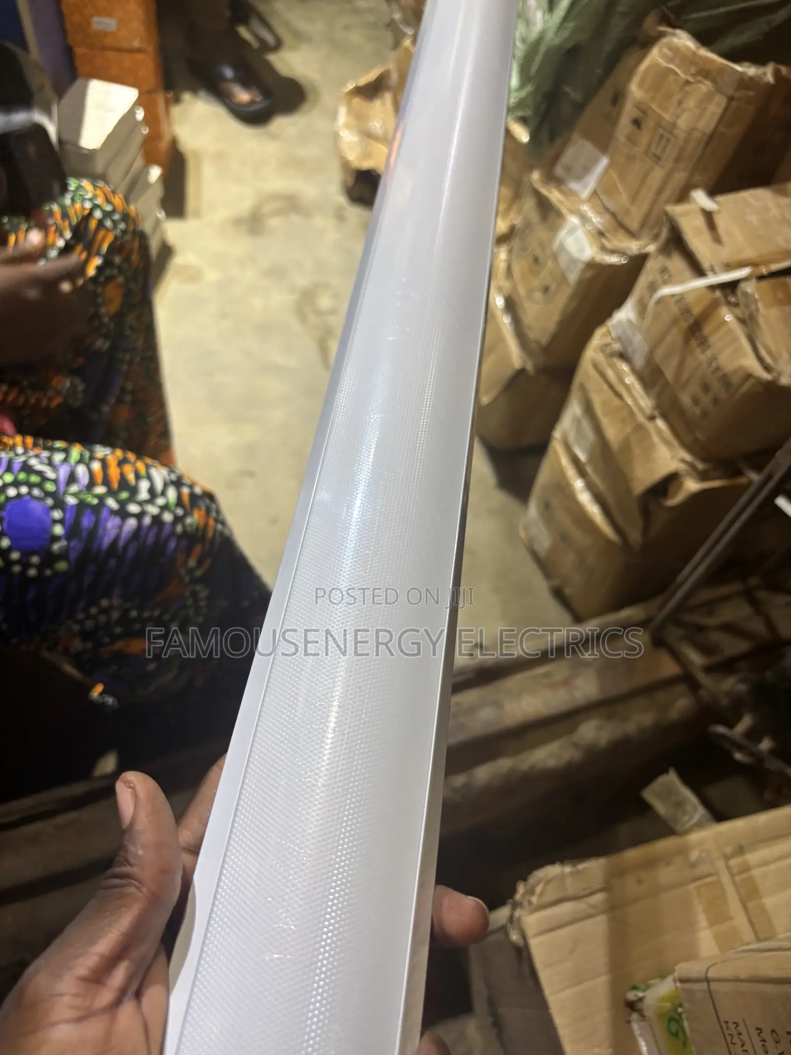 Led Fluorescent Light
