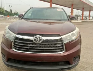 Toyota Highlander 2015 Burgundy
