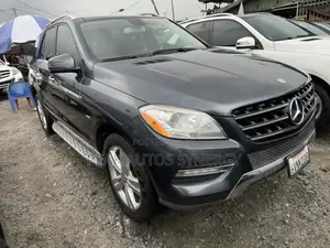 Mercedes-Benz M Class ML 350 4Matic 2012 Gray