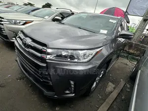 Toyota Highlander Limited V6 4x4 (3.5L 6cyl 6A) 2016 Gray