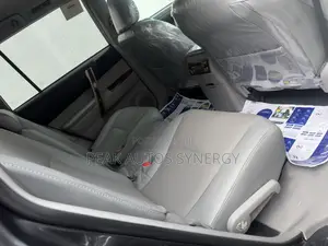 Toyota Highlander SE 3.5L 4WD 2013 Gray