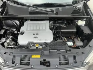 Toyota Highlander SE 3.5L 4WD 2013 Gray
