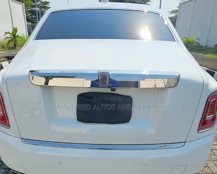 Rolls-Royce Phantom 2022 White