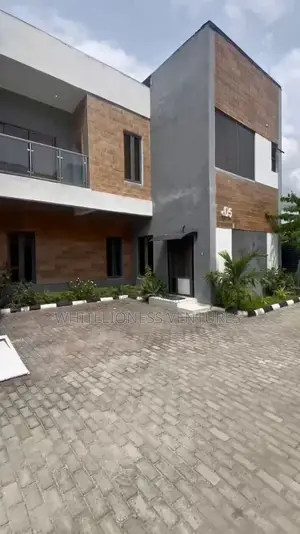 Furnished 4bdrm Duplex in Fara Park, Sangotedo for sale