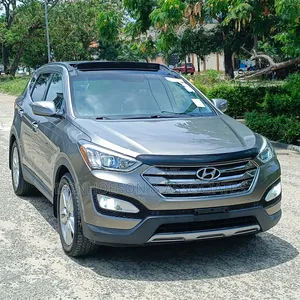Hyundai Santa Fe 2014 Gold