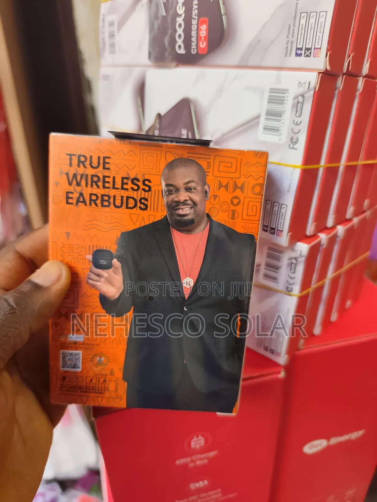 Rechargeable Wireless Earbuds With Charging Case
