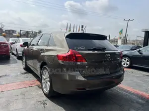Toyota Venza XLE 2011 Brown
