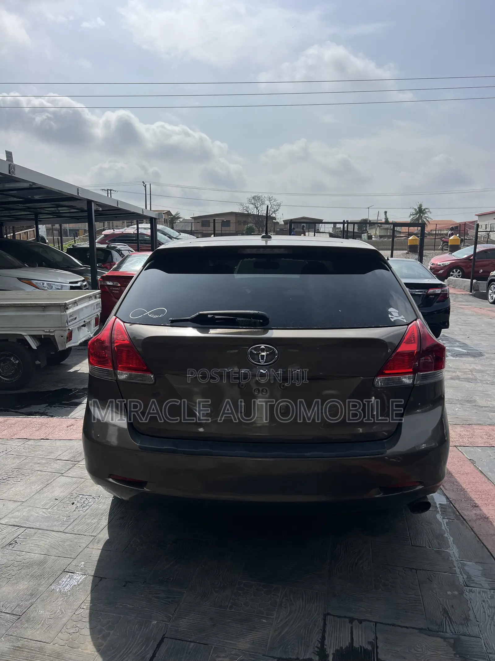 Toyota Venza XLE 2011 Brown