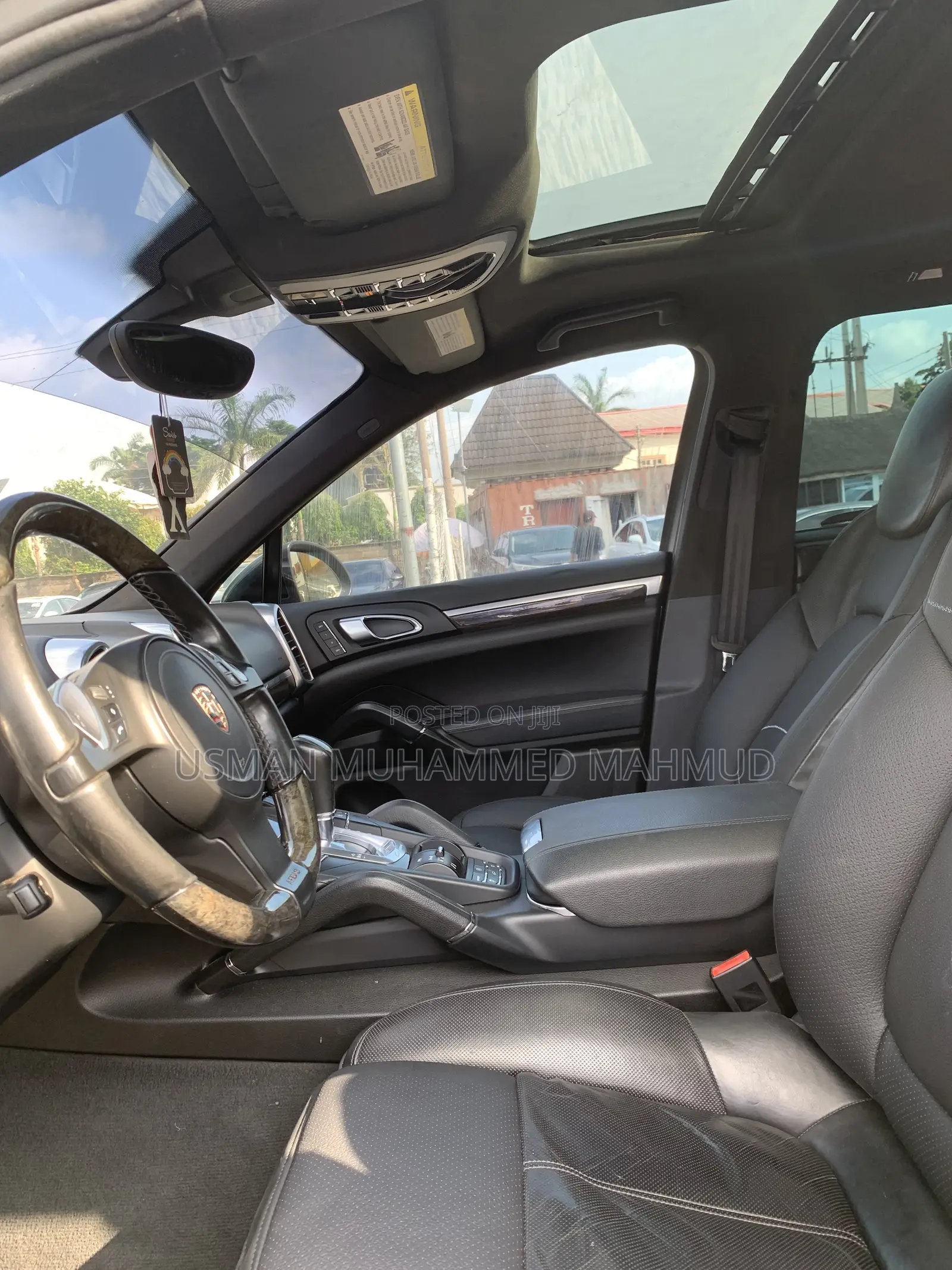 Porsche Cayenne 2011 Black