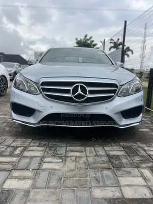 Mercedes-Benz E350 Base 4Matic Sedan AWD (3.5L 6cyl 7A) 2016 Blue
