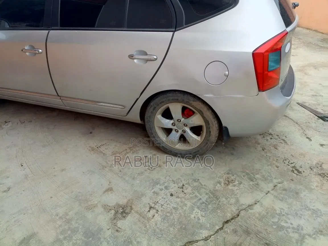 Kia Cadenza 2010 Silver