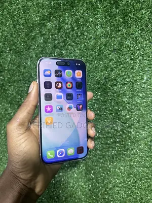 Apple iPhone 15 128 GB Pink