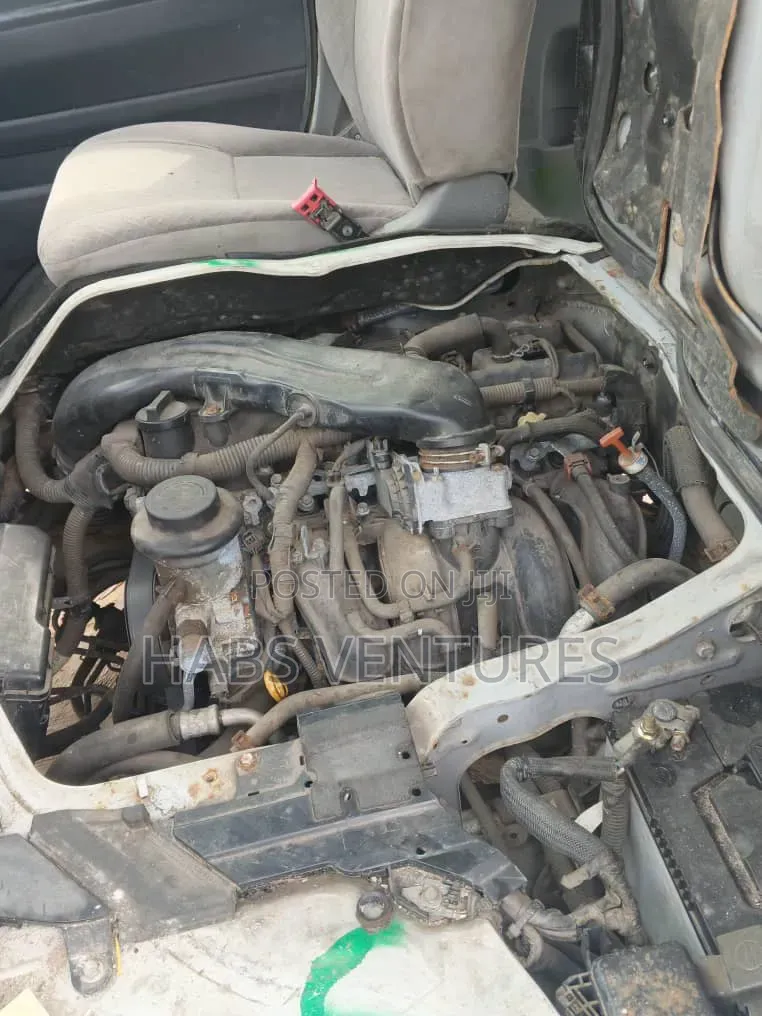 Toyota HiAce 2005 Green