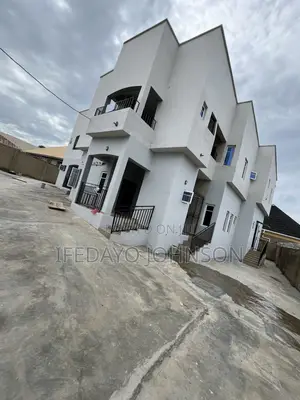 Furnished 2bdrm Apartment in Itesiwaju Estate,, Ologuneru for rent