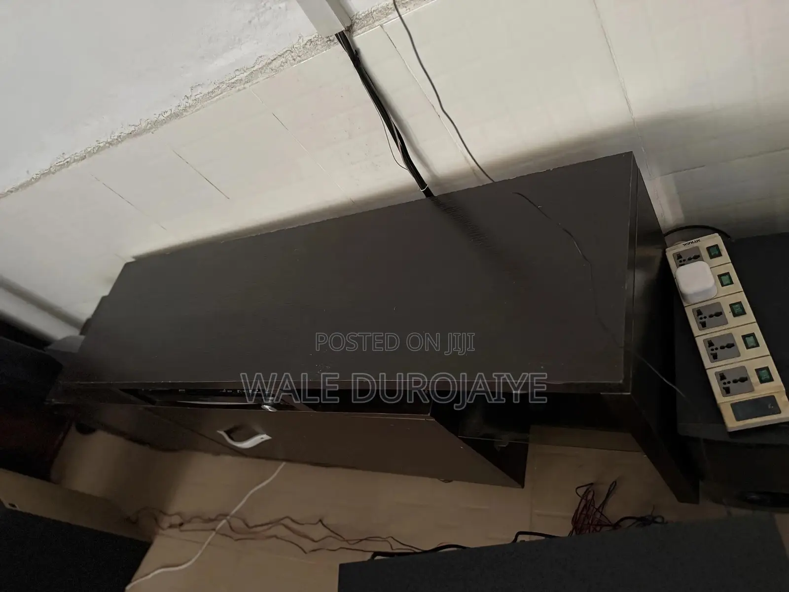 Clean Use Brown Tv Shelve