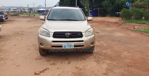 Toyota RAV4 Limited V6 2009 Gold