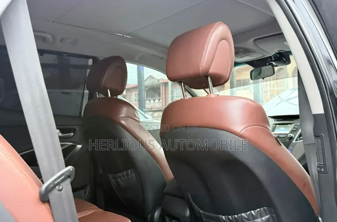 Hyundai Santa Fe 2015 Black