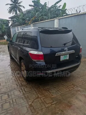 Toyota Highlander 2013 Blue
