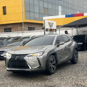 Lexus UX 200 2020 Silver