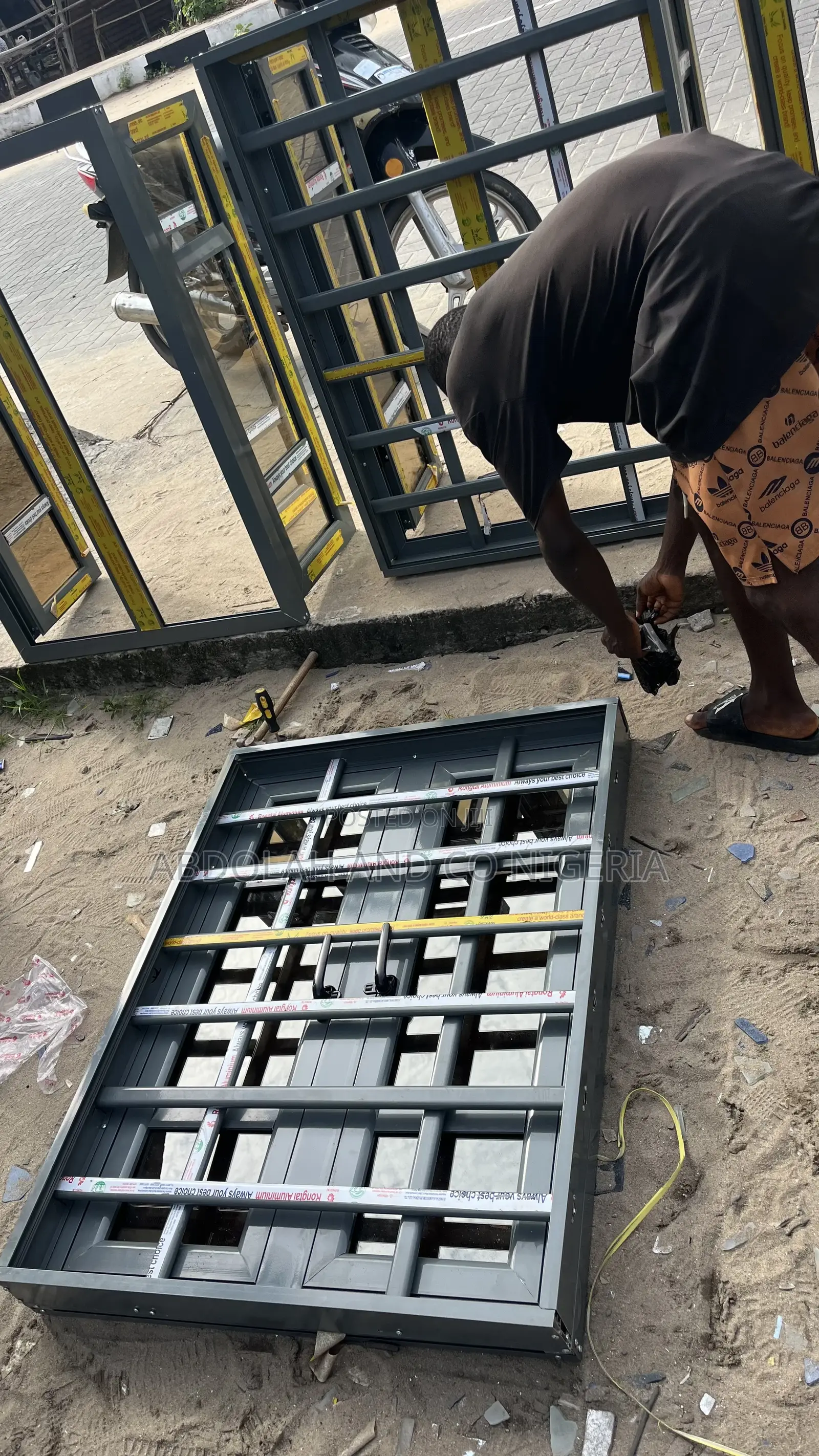 Aluminum Windows and Burglary