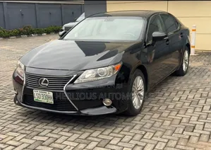 Lexus ES 2013 Black