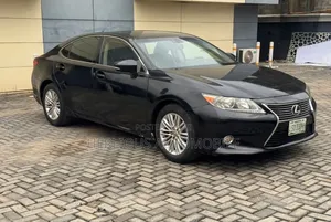 Lexus ES 2013 Black