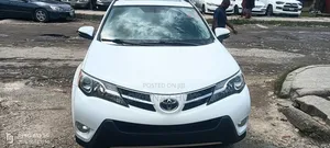 Toyota RAV4 2014 White