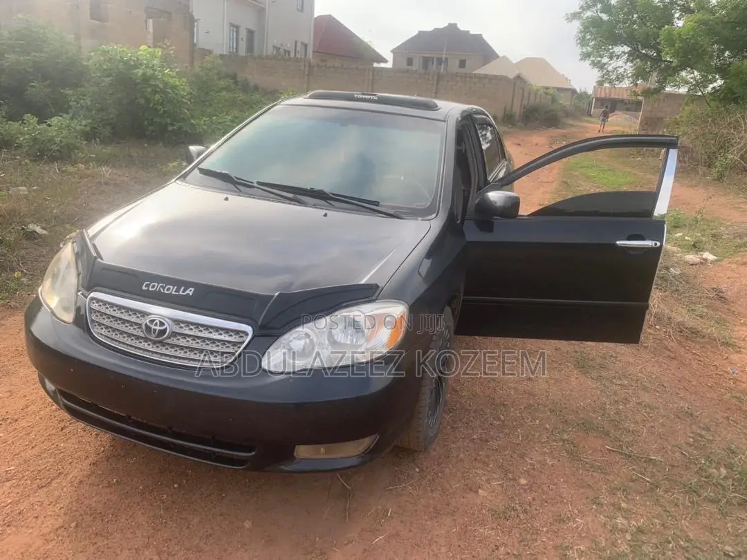 Toyota Corolla 2004 Black