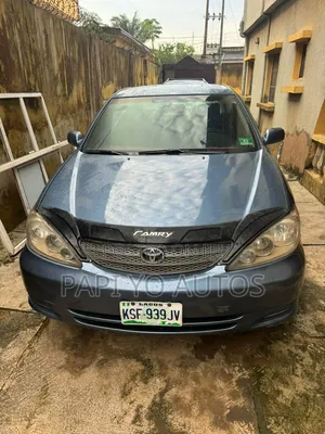 Toyota Camry 2005 Blue