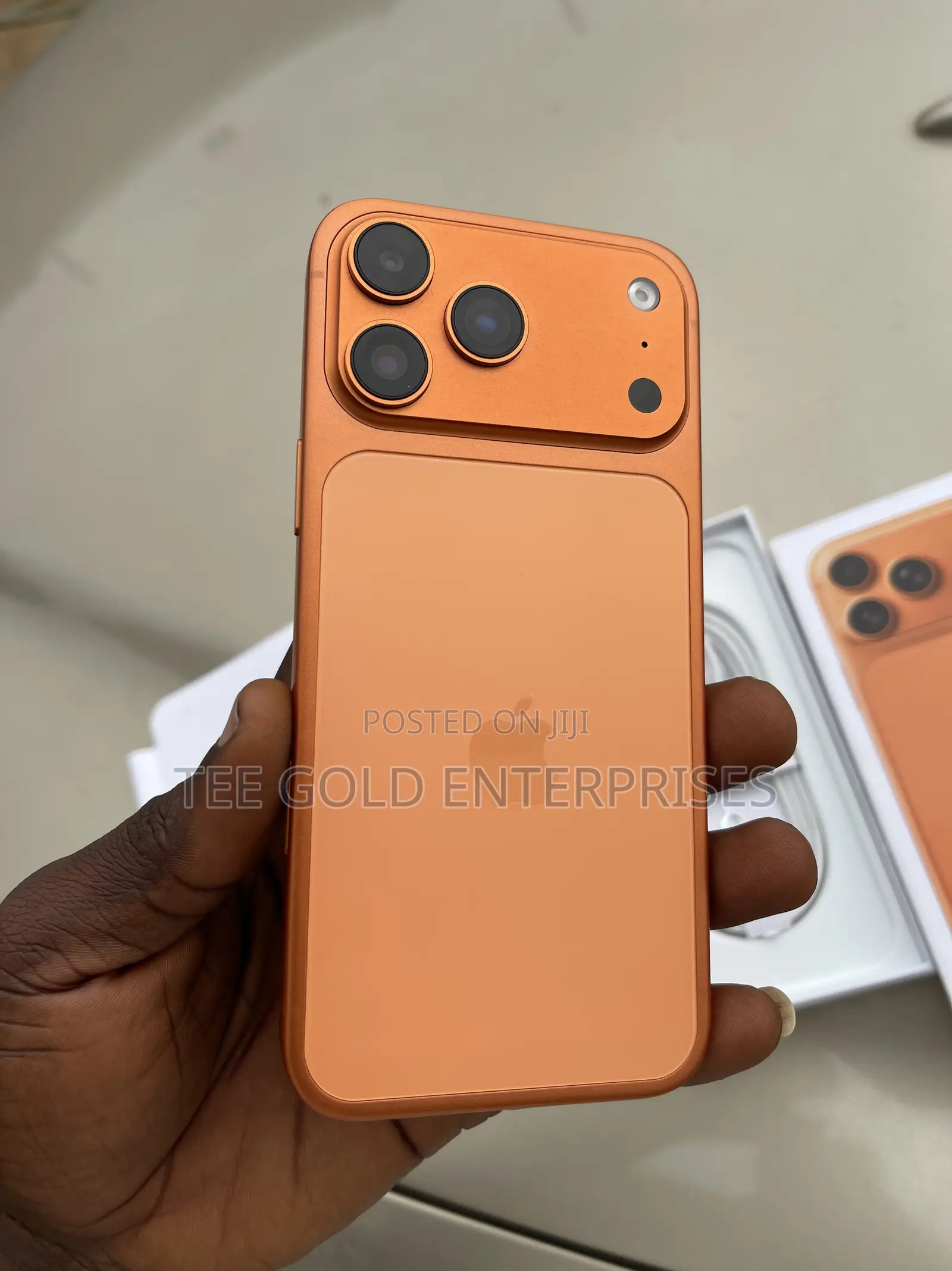 New Apple iPhone 17 Pro Max 1 TB Orange