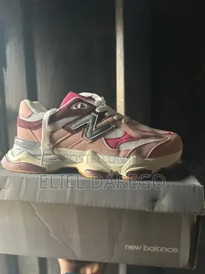 New Balance 9060