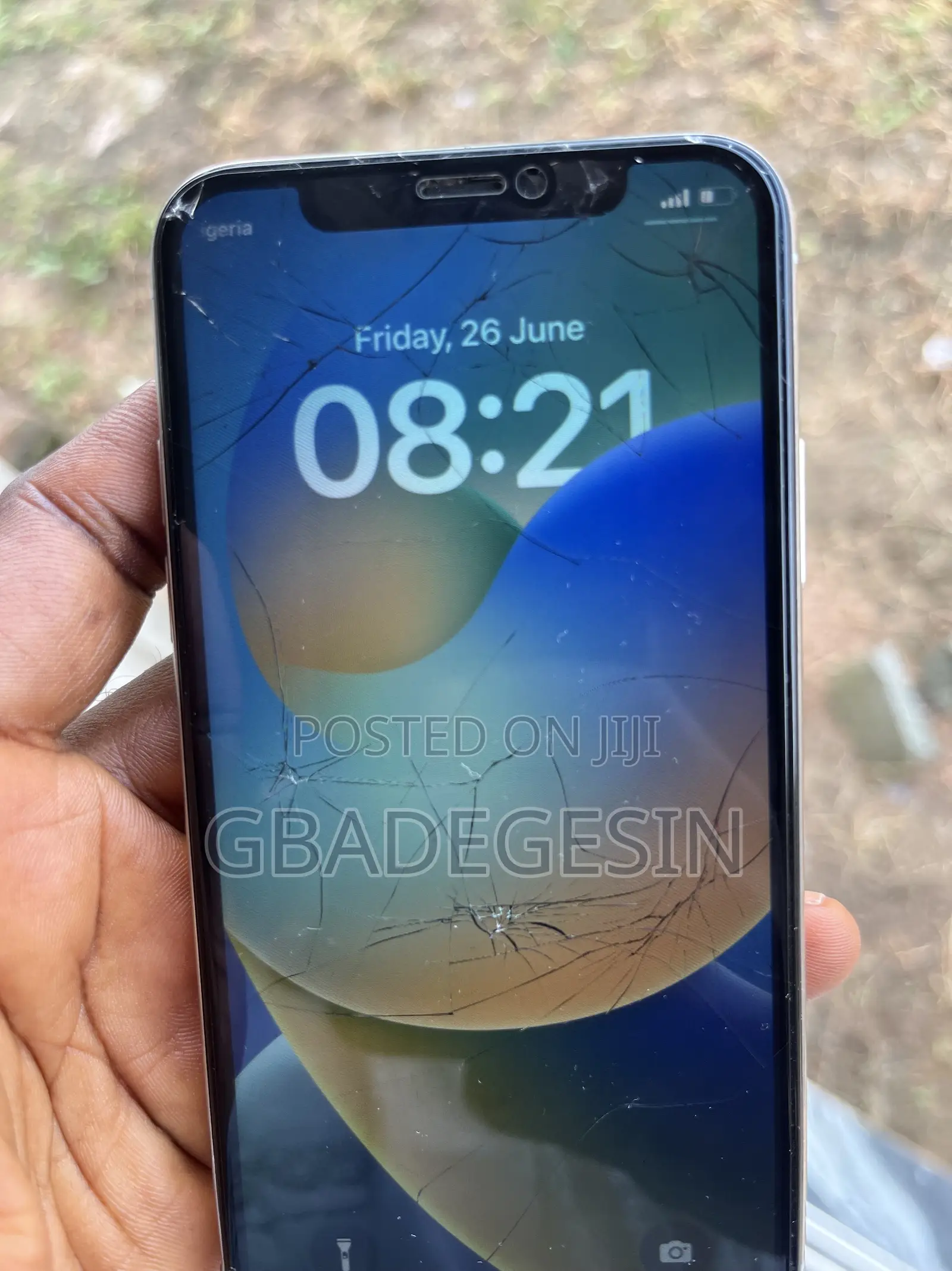 Apple iPhone X 64 GB White