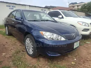 Toyota Camry 2005 Blue