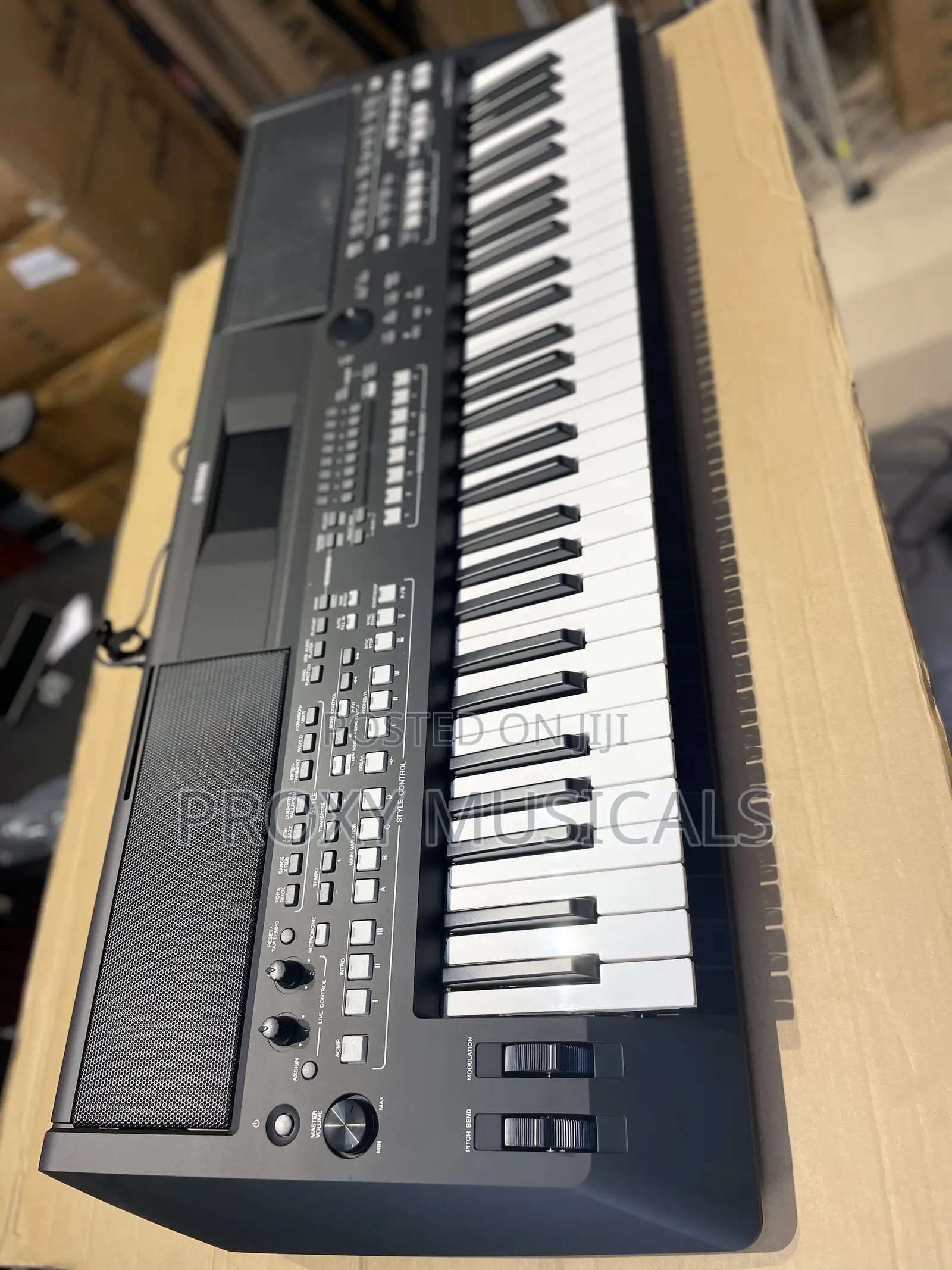 Yamaha Sx-600 Arranger Keyboard