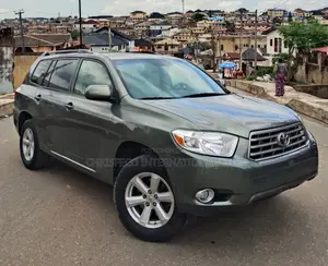 Toyota Highlander Limited 2012 Green