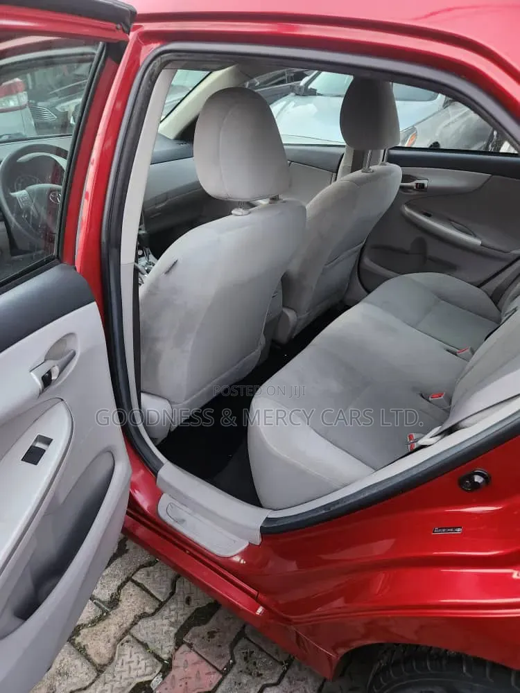 Toyota Corolla 2011 Red