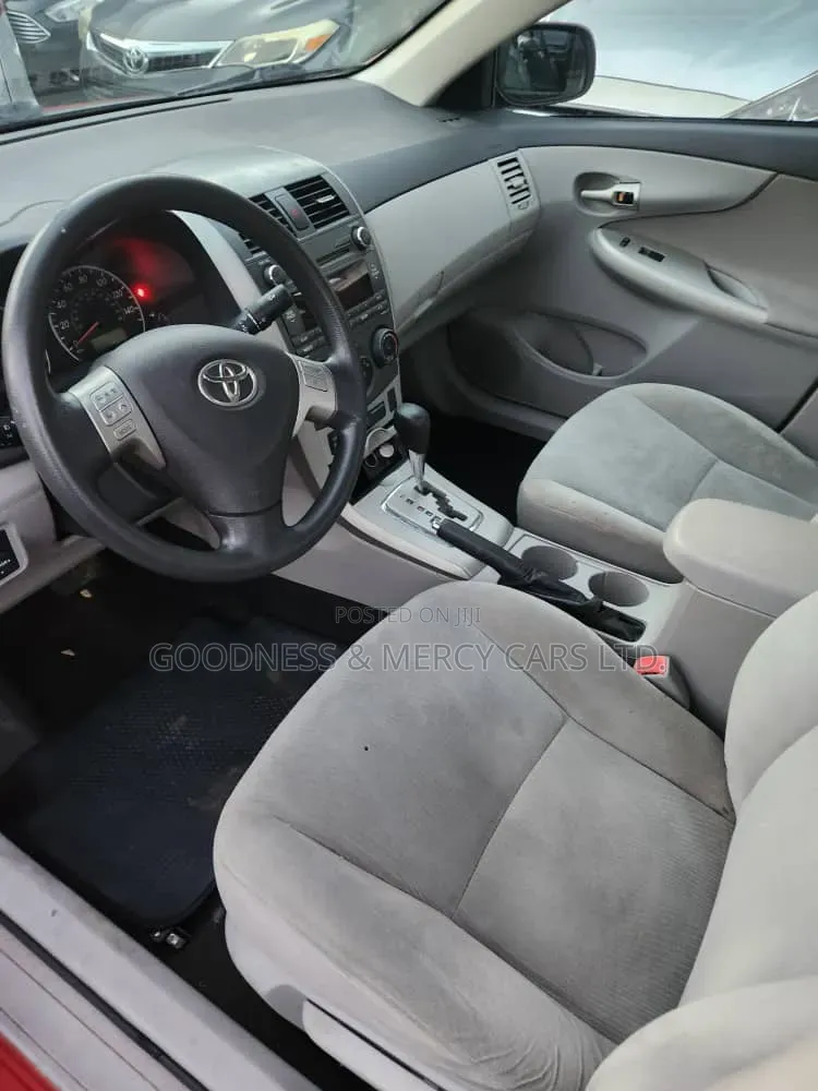 Toyota Corolla 2011 Red